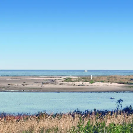 2 Bedroom Pet Friendly In